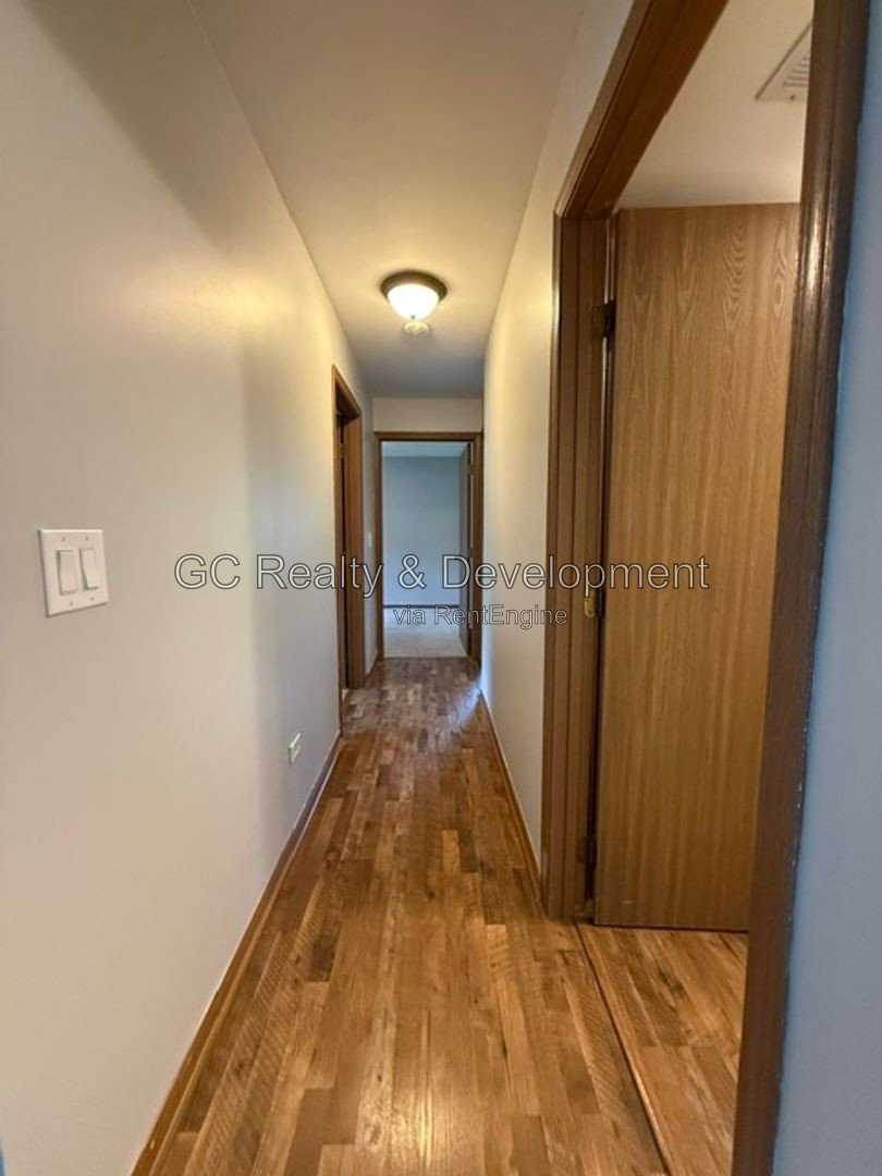 *** 3BR - 2BA / RECENTLY UPDATED / GARAGE / CENTRAL AIR / IN-UNIT LAUNDRY *** property image