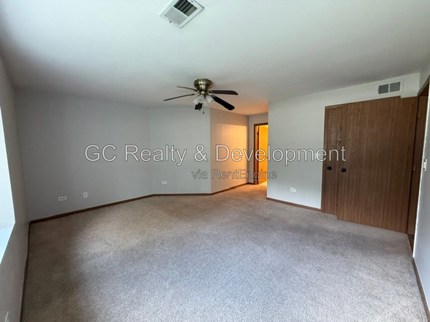 *** 3BR - 2BA / RECENTLY UPDATED / GARAGE / CENTRAL AIR / IN-UNIT LAUNDRY *** property image