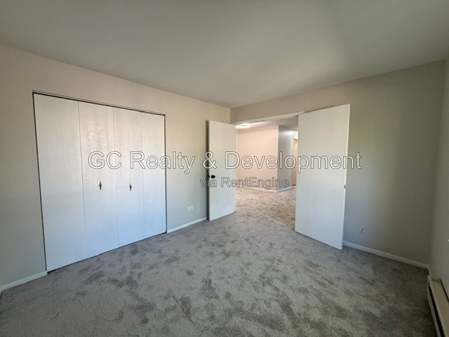 *** 2 BDRM / LAUNDRY IN UNIT / WALK IN CLOSET / ONLY PAY WATER & ELECTRIC *** property image
