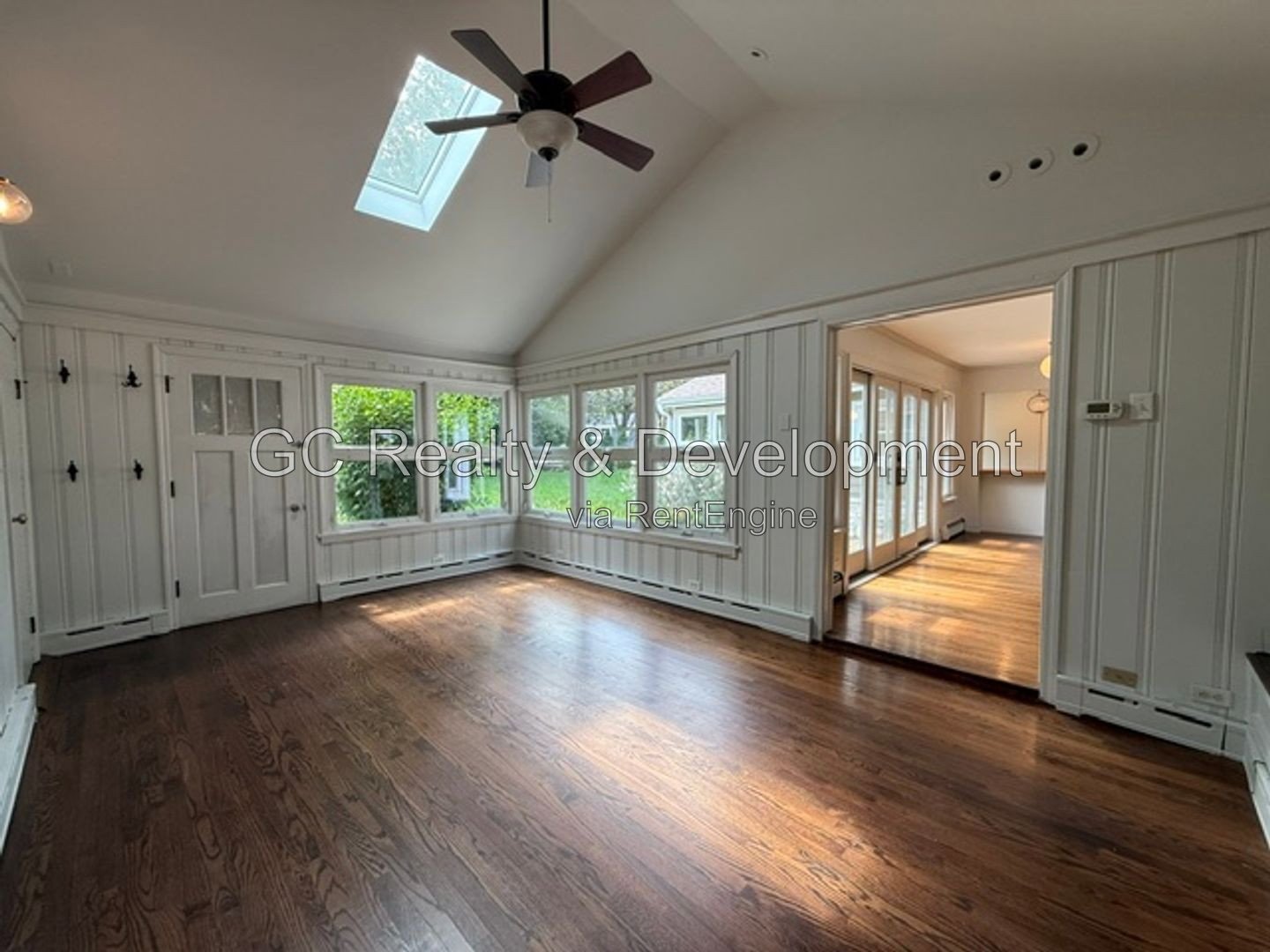 *** 3BR-2BA / HARDWOOD FLOORS / SS APPLIANCES / IN-UNIT LAUNDRY / CENTRAL AIR / ATTACHED GARAGE *** property image