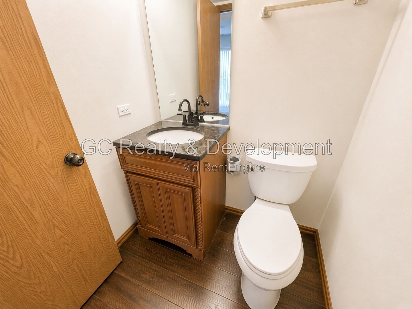 *** 3BR, 2BA / ATTACHED GARAGE / SS APPLIANCES / CENTRAL AIR / FINISHED BASEMENT *** property image