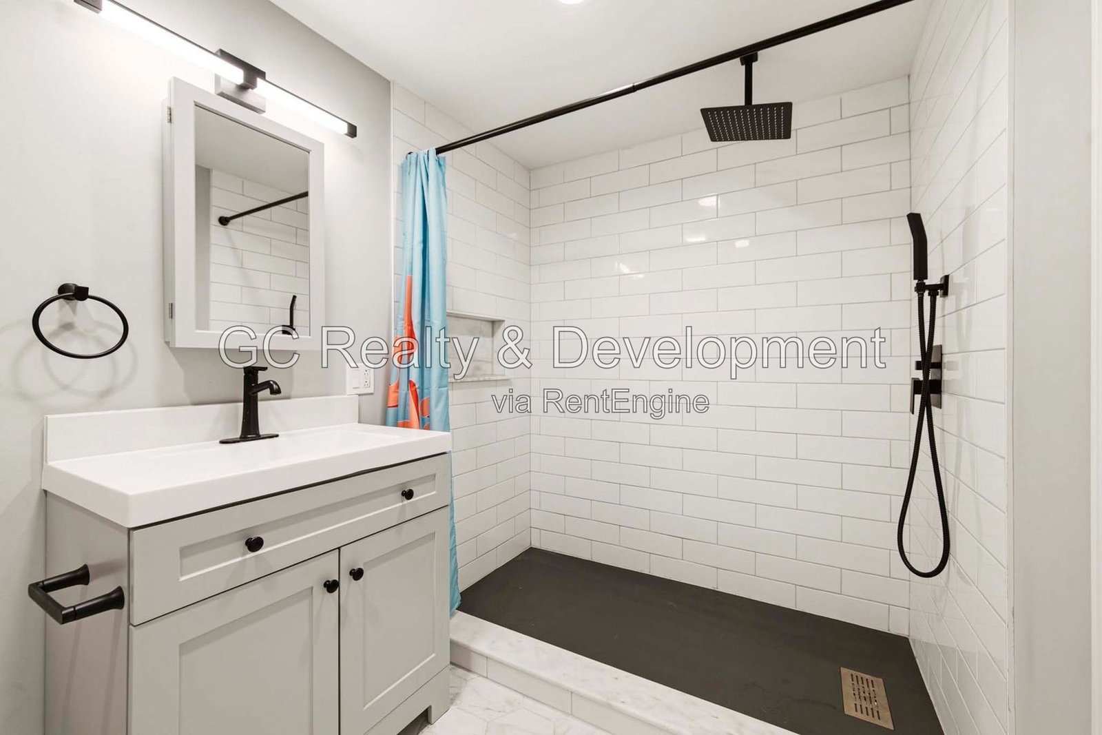 *** 2 BDRM-2BTH / 1200 SF / WALK TO METRA / GARAGE / 100% UPDATED / CENTRAL AIR / SS APPLIANCES / IN-UNIT LAUNDRY *** property image