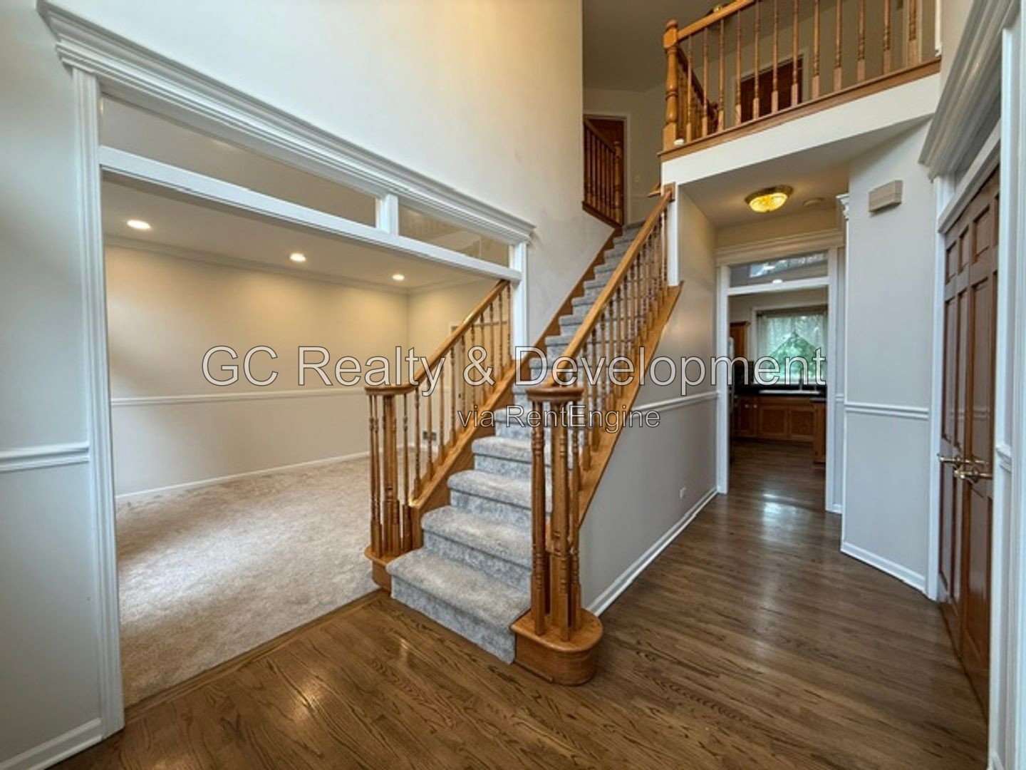 ***   COMING SOON 8/15/26!  / HARDWOOD FLOORS / CENTRAL AC / LAKE VIEWS / LARGE CLOSETS *** property image