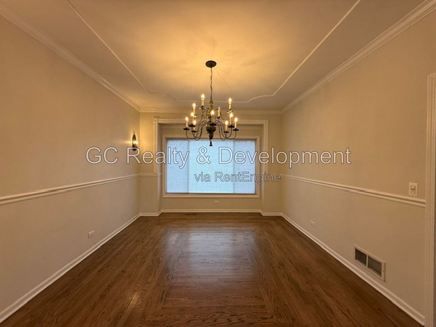 ***   COMING SOON 8/15/26!  / HARDWOOD FLOORS / CENTRAL AC / LAKE VIEWS / LARGE CLOSETS *** property image