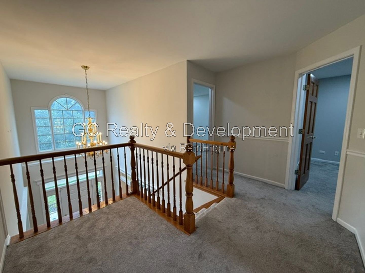 ***   COMING SOON 8/15/26!  / HARDWOOD FLOORS / CENTRAL AC / LAKE VIEWS / LARGE CLOSETS *** property image
