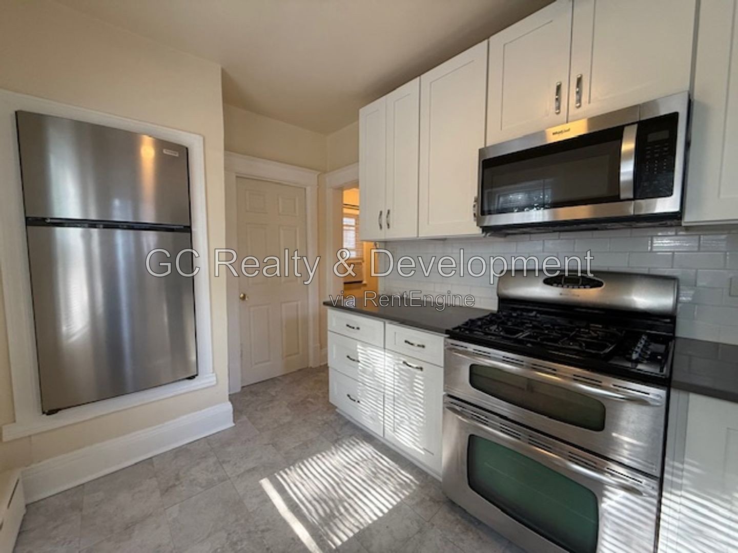 *** 2BR-1BA / FENCED YARD W PATIO / IN-UNIT LAUNDRY / PET FRIENDLY / DETACHED GARAGE / CENTRAL AC *** property image