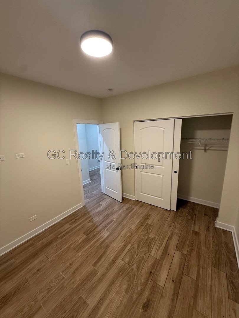 *** 3 BDRM - 2.5 BTH / 2000 SQFT / PET FRIENDLY / IN UNIT LAUNDRY / 2 PARKING SPOTS *** property image