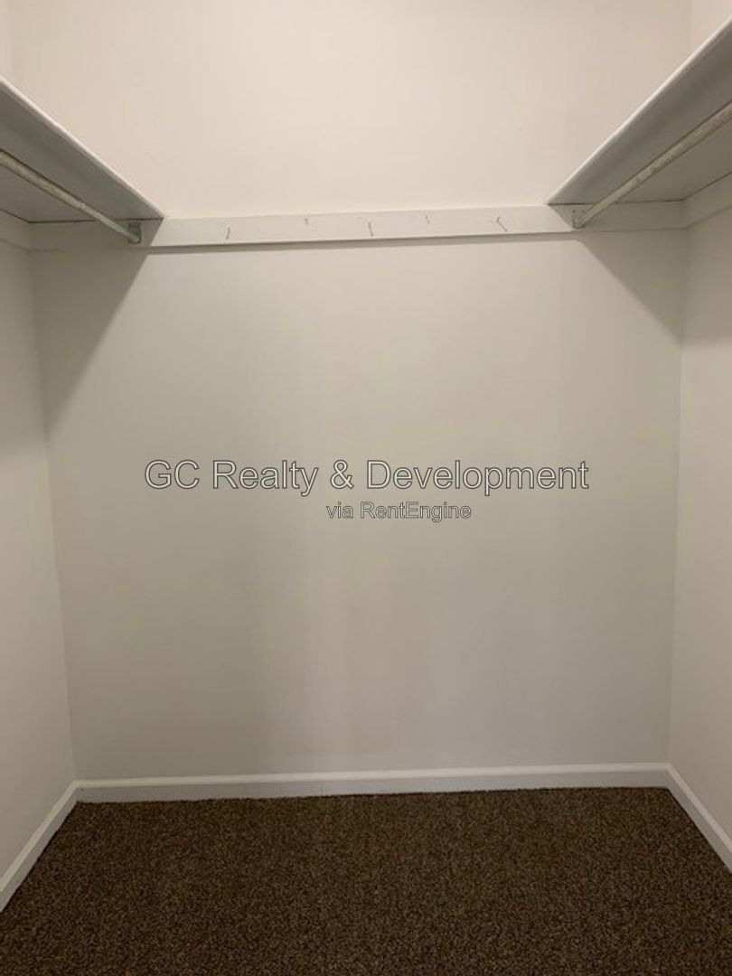 *** 2 BDRM / UPDATED UNITS / LAUNDRY IN BUILDING / PETS ALLOWED / LOTS OF CLOSET SPACE *** property image