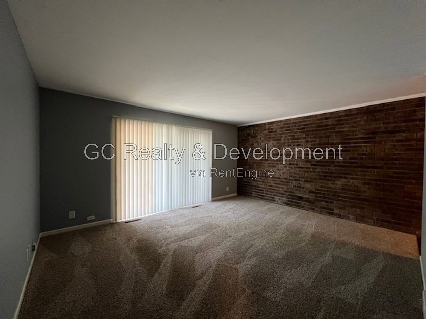 **** 2BR-1BA GENEVA CONDO / 2ND FLOOR / CENTRAL AIR / LARGE PRIVATE STORAGE UNIT / W&D IN BUILDING *** property image