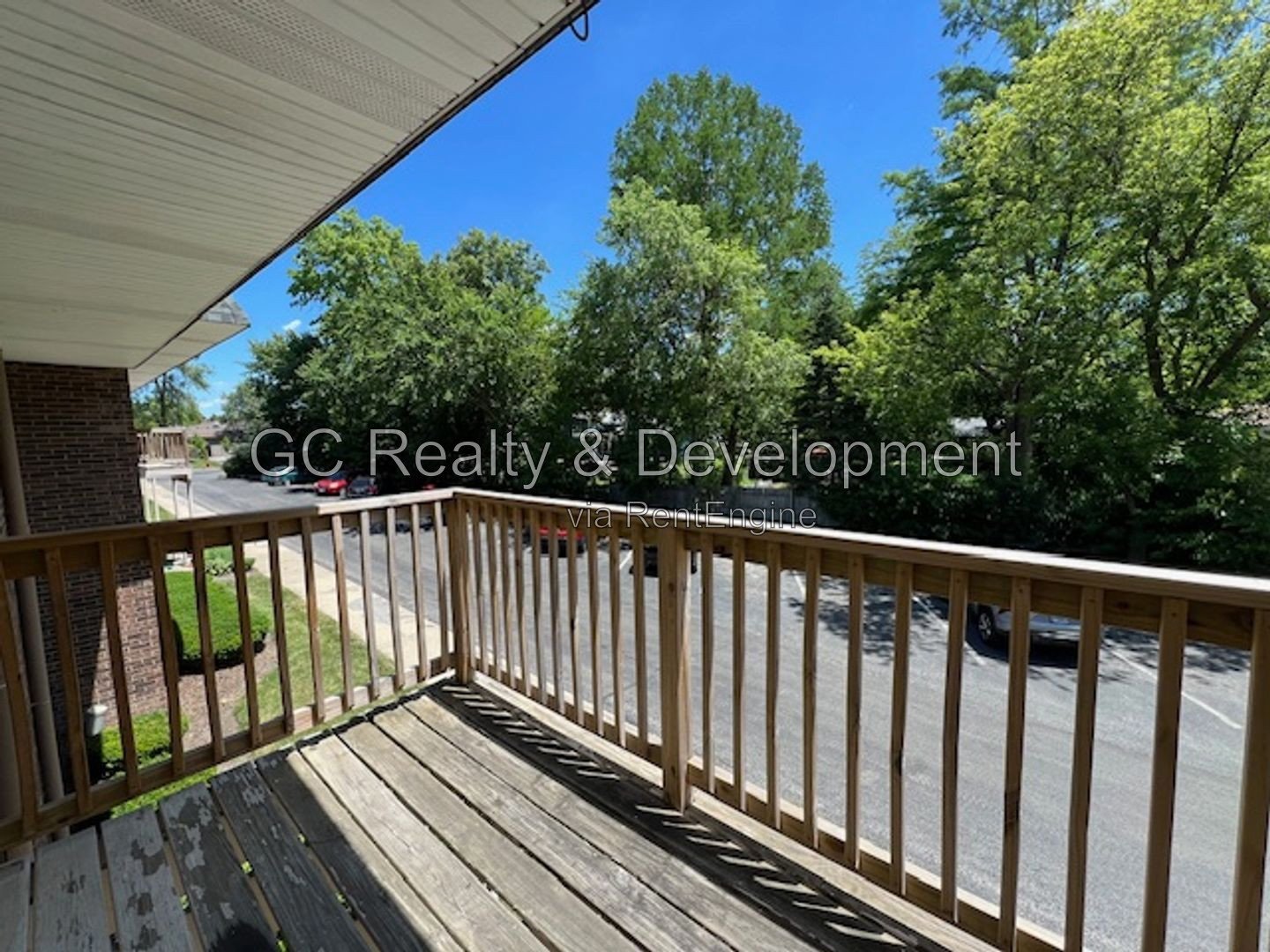 **** 2BR-1BA GENEVA CONDO / 2ND FLOOR / CENTRAL AIR / LARGE PRIVATE STORAGE UNIT / W&D IN BUILDING *** property image