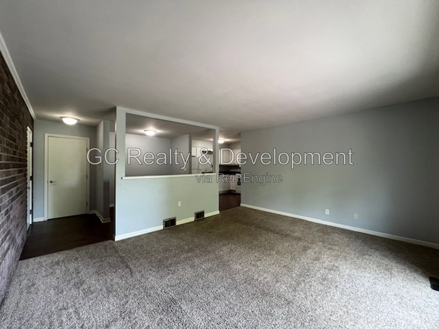 **** 2BR-1BA GENEVA CONDO / 2ND FLOOR / CENTRAL AIR / LARGE PRIVATE STORAGE UNIT / W&D IN BUILDING *** property image