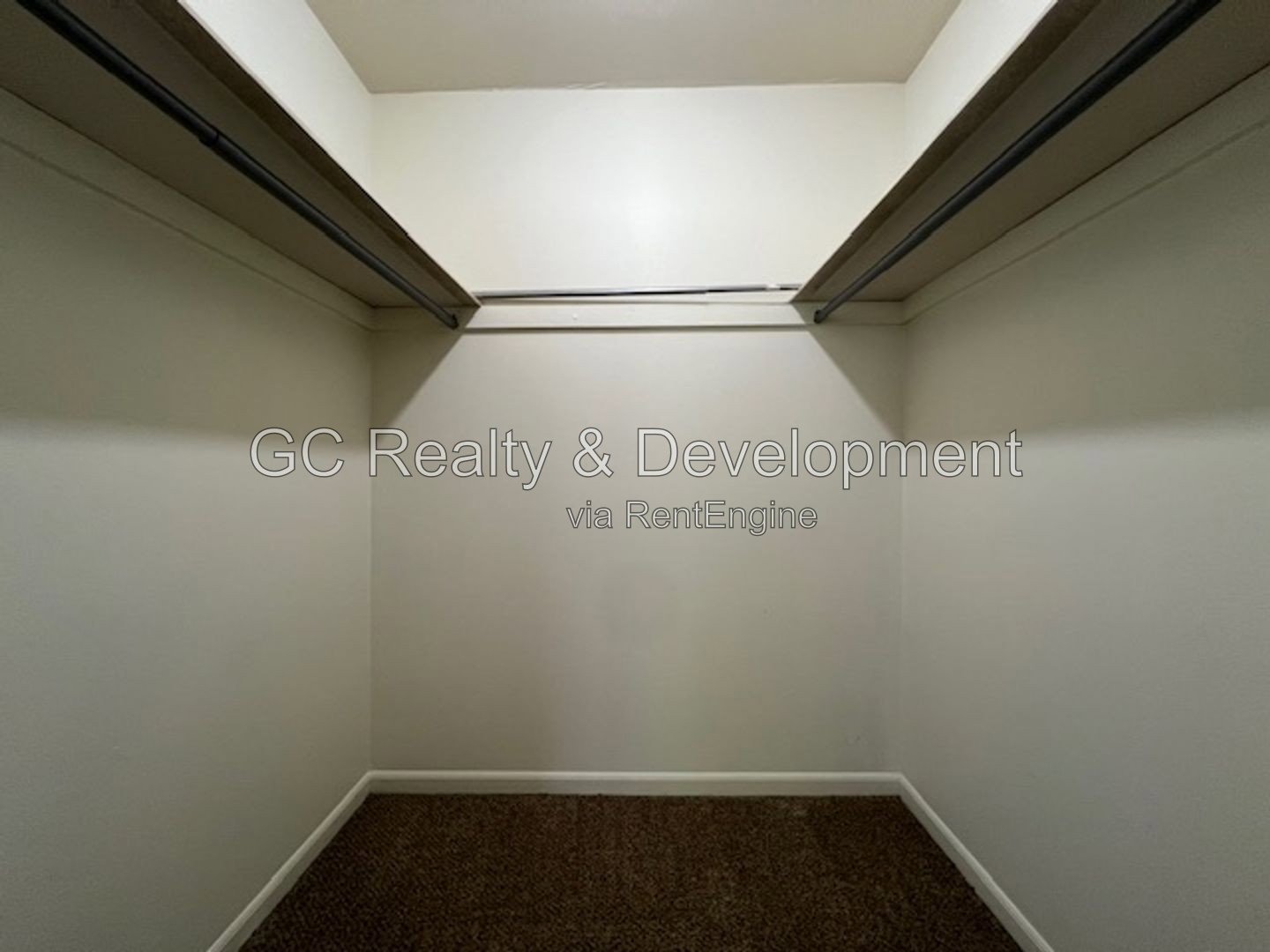 **** 2BR-1BA GENEVA CONDO / 2ND FLOOR / CENTRAL AIR / LARGE PRIVATE STORAGE UNIT / W&D IN BUILDING *** property image