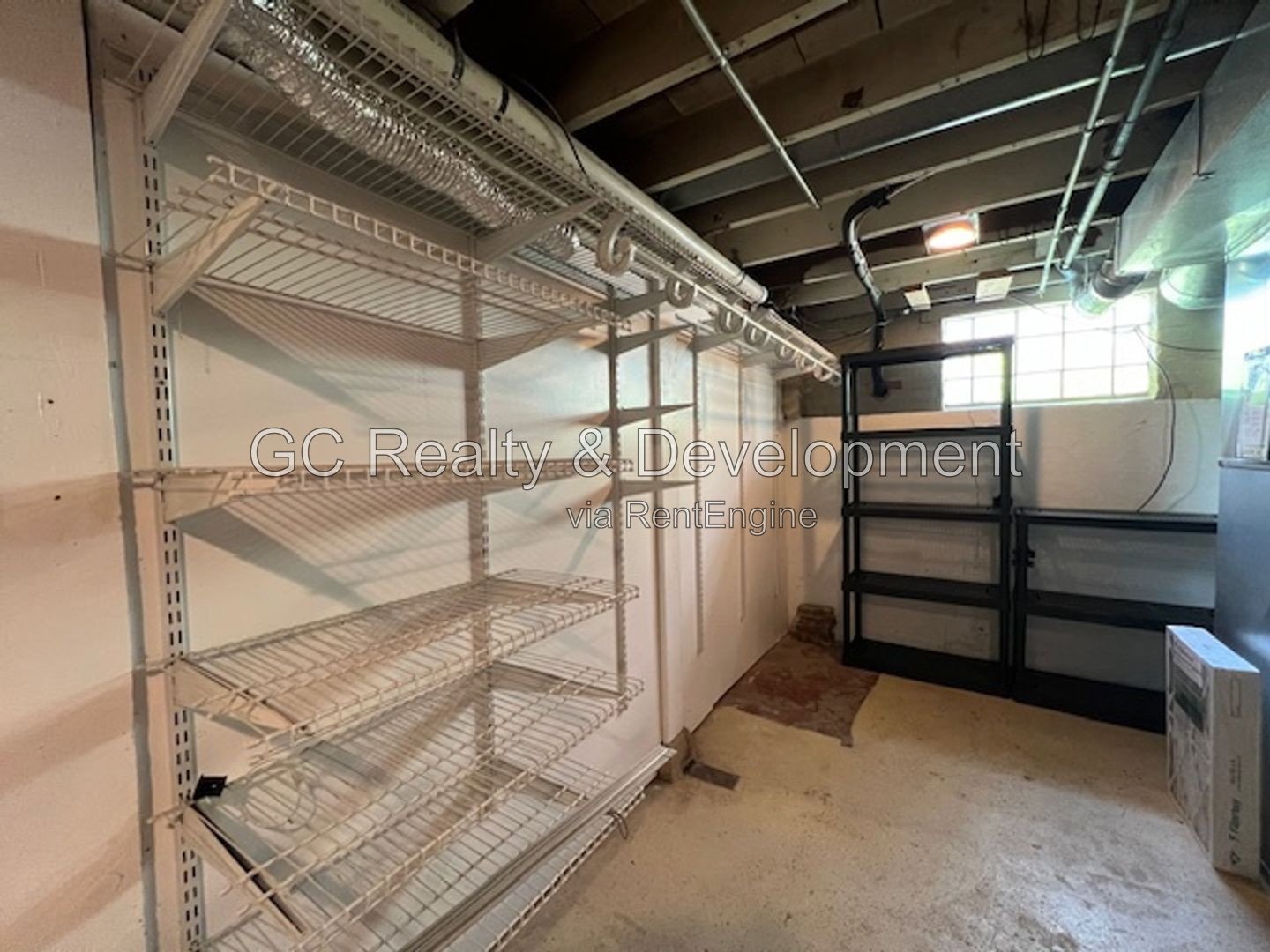 *** BEAUTIFUL ALL BRICK GEORGIAN HOME / CLARENDON HILLS / 3 CAR GARAGE / HUGE FENCED YARD *** property image