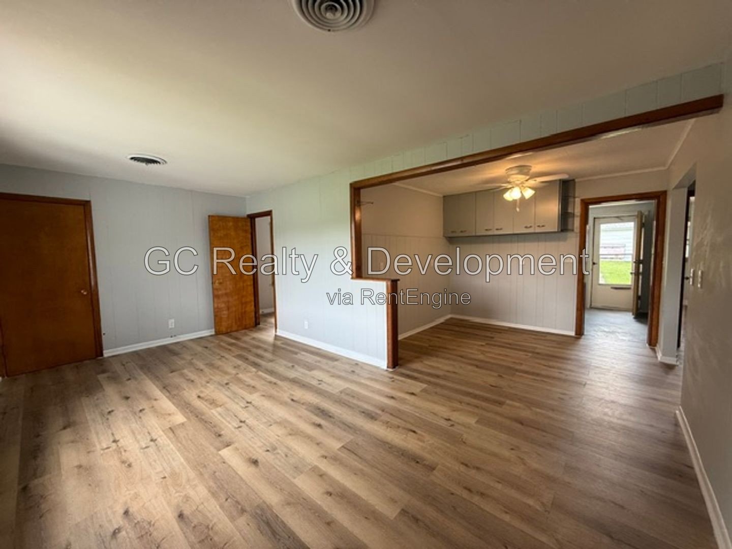*** 3 Bedroom Home on Nearly 3 Acres in Batavia School District *** property image