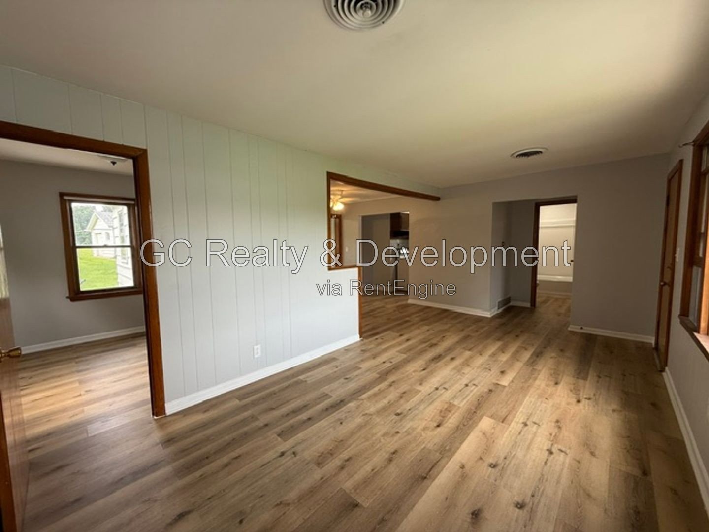 *** 3 Bedroom Home on Nearly 3 Acres in Batavia School District *** property image