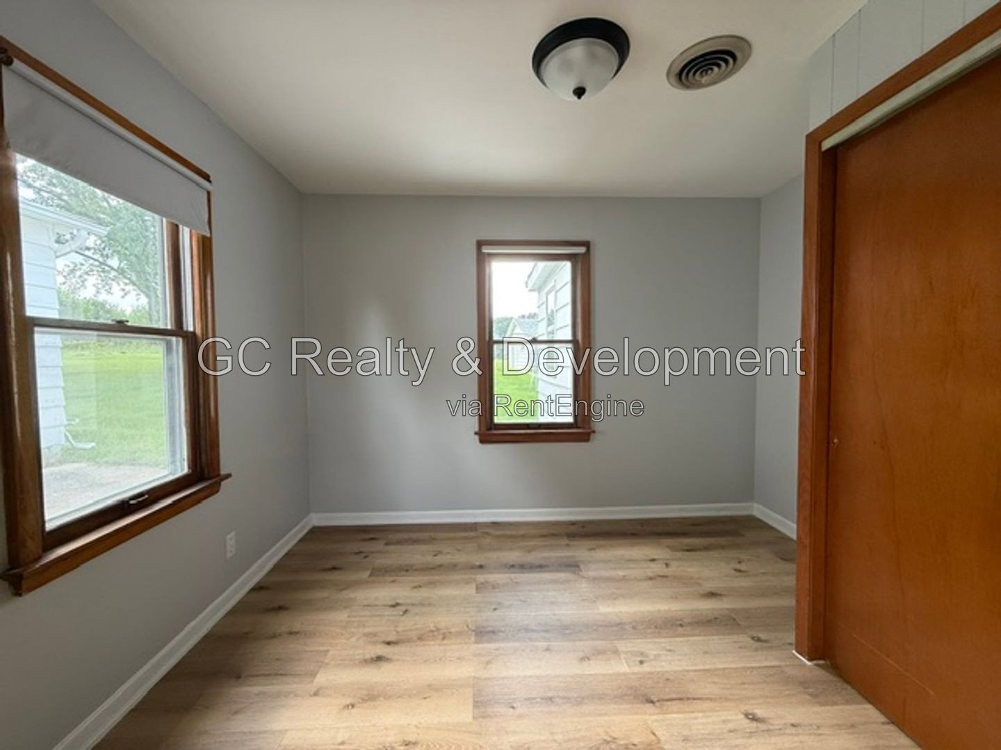 *** 3 Bedroom Home on Nearly 3 Acres in Batavia School District *** property image