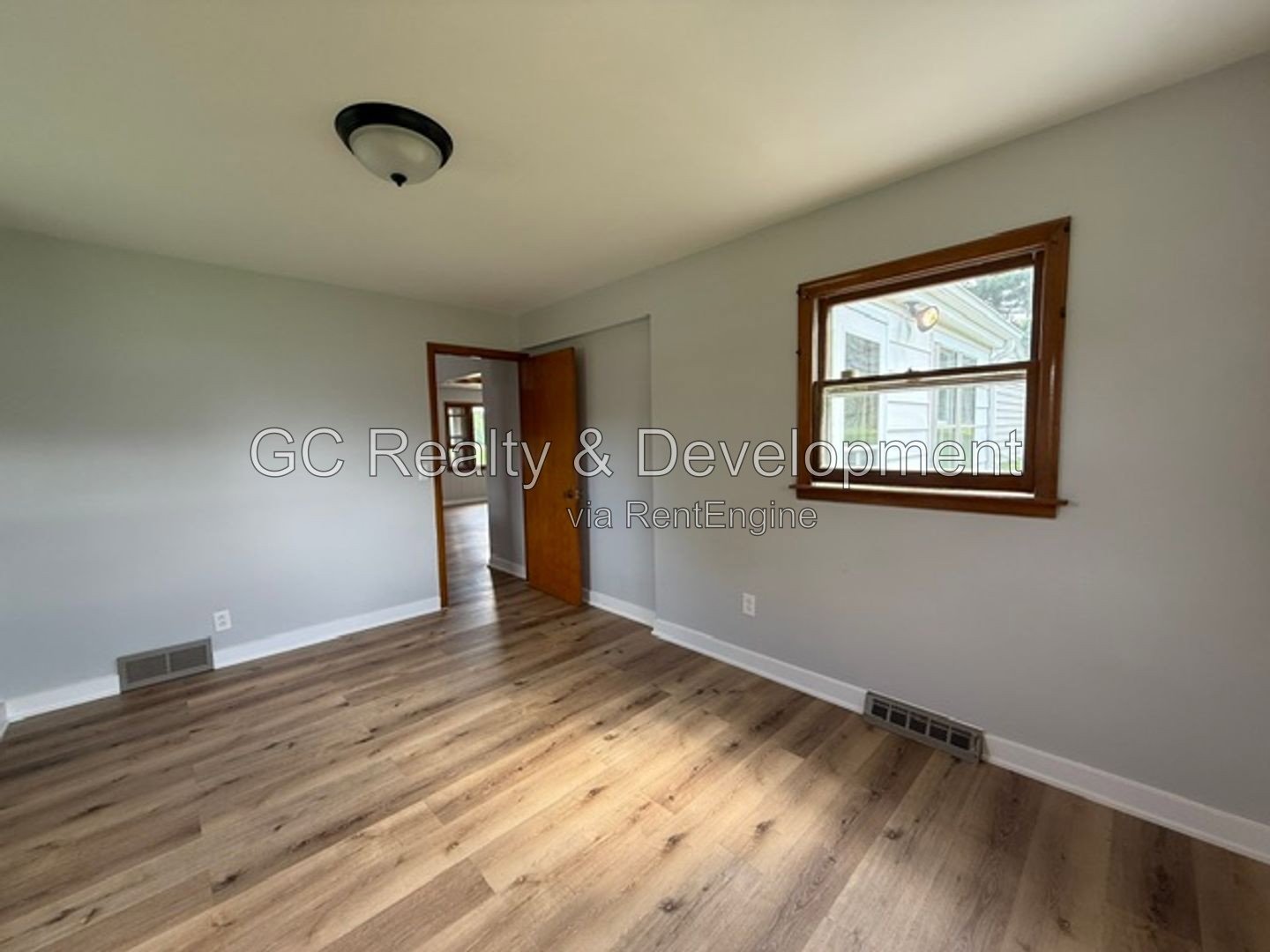 *** 3 Bedroom Home on Nearly 3 Acres in Batavia School District *** property image