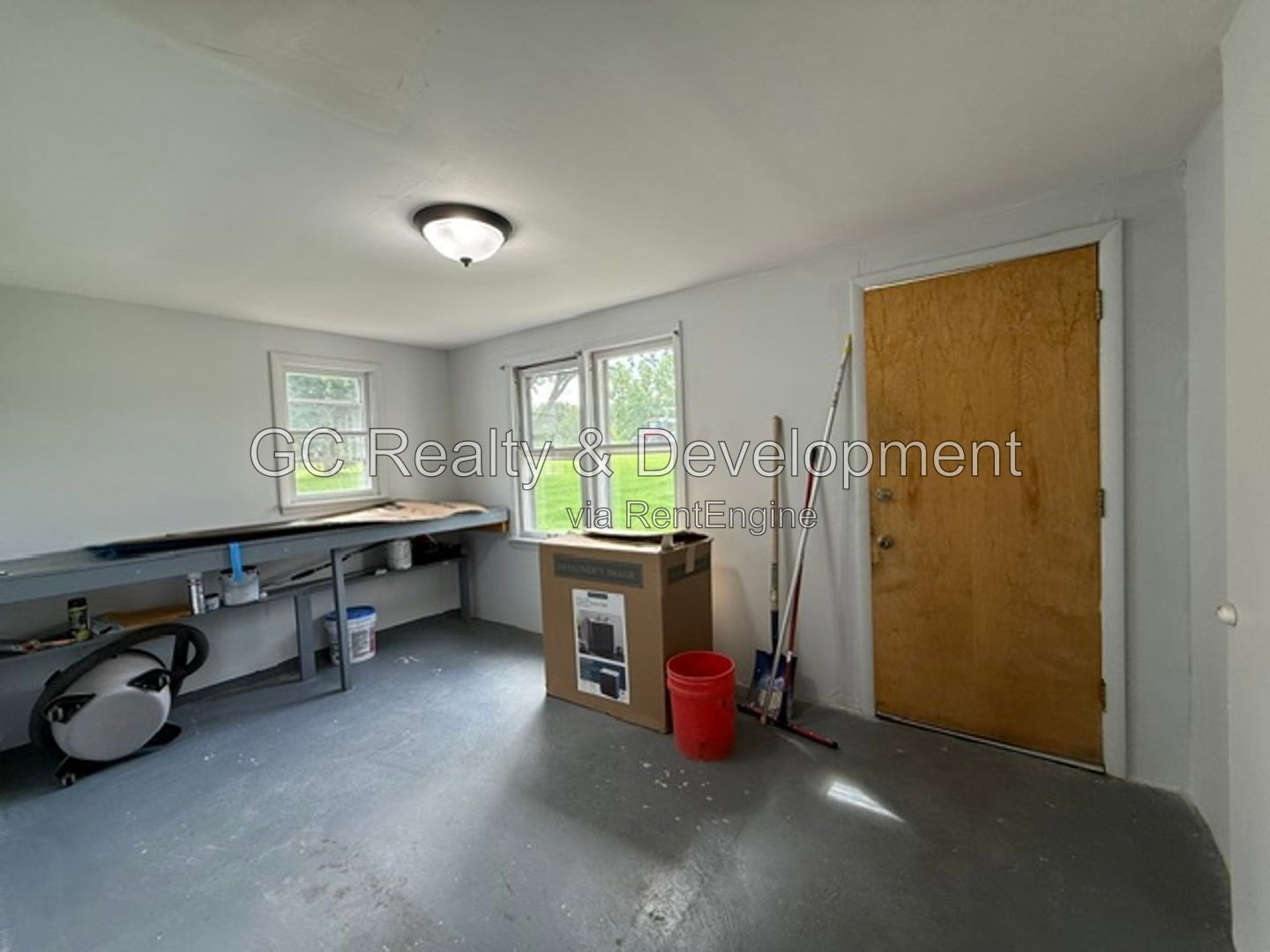 *** 3 Bedroom Home on Nearly 3 Acres in Batavia School District *** property image