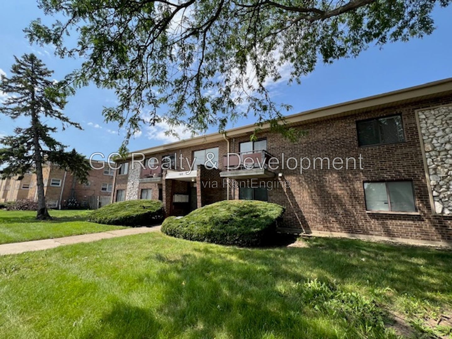 *** AVAIL 8/24 / 2BR - 1BA / CENTRAL AIR / KITCHEN APPL INCL / ON-SITE LAUNDRY / 2 PARKING SPOTS *** property image