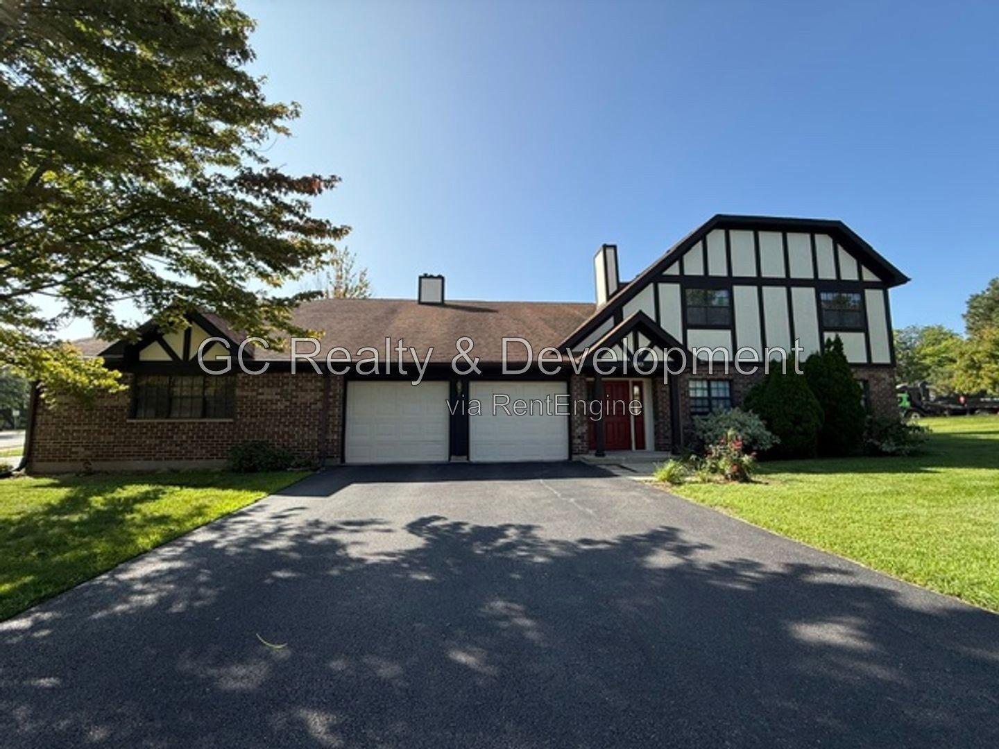 ***  RECENTLY UPDATED / 2 BDRM- 2 BTH / CENTRAL AC / ONLY PAY GAS & ELECTRIC *** property image