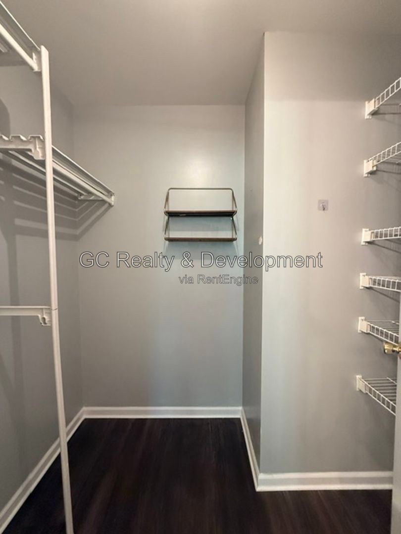 ***  RECENTLY UPDATED / 2 BDRM- 2 BTH / CENTRAL AC / ONLY PAY GAS & ELECTRIC *** property image