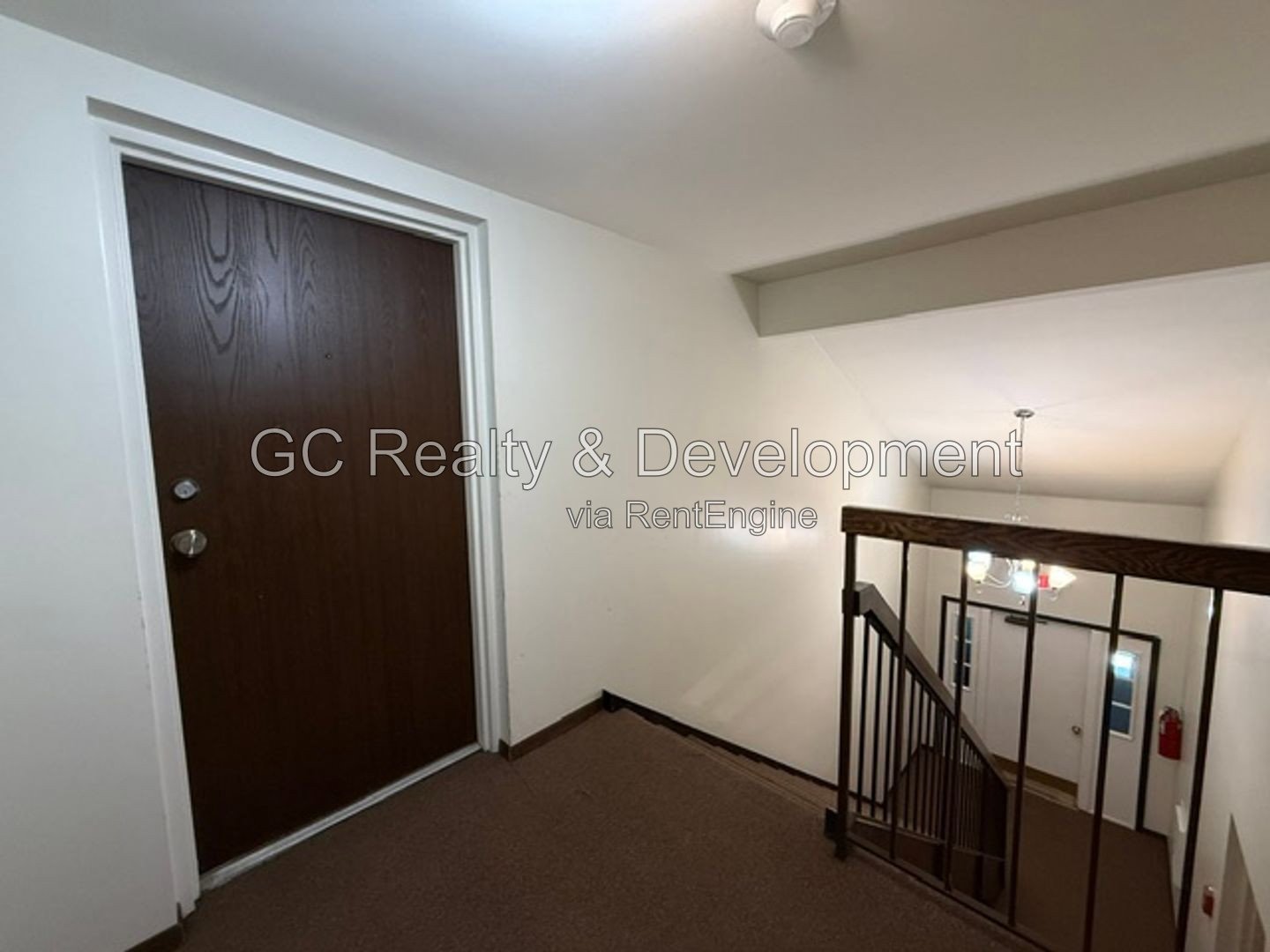 ***  RECENTLY UPDATED / 2 BDRM- 2 BTH / CENTRAL AC / ONLY PAY GAS & ELECTRIC *** property image