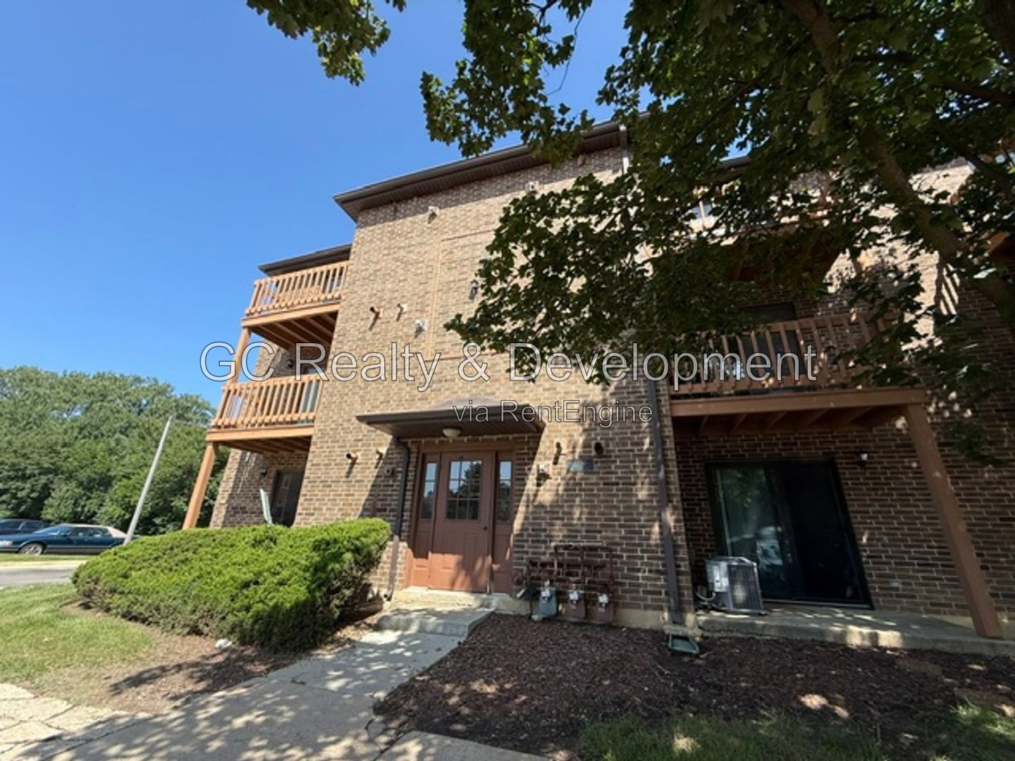 *** 2BR-1BA / HARDWOOD FLOORS / CENTRAL AIR / SS APPLIANCES / IN-UNIT LAUNDRY / PARKING INCL / PET FRIENDLY *** property image
