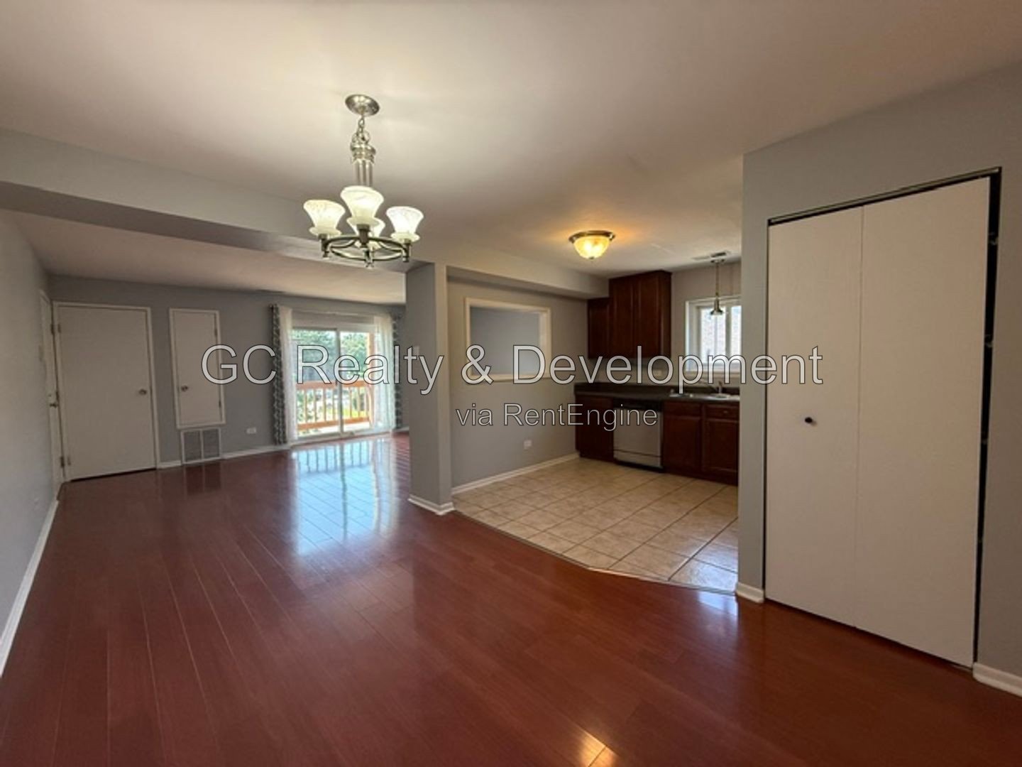 *** 2BR-1BA / HARDWOOD FLOORS / CENTRAL AIR / SS APPLIANCES / IN-UNIT LAUNDRY / PARKING INCL / PET FRIENDLY *** property image