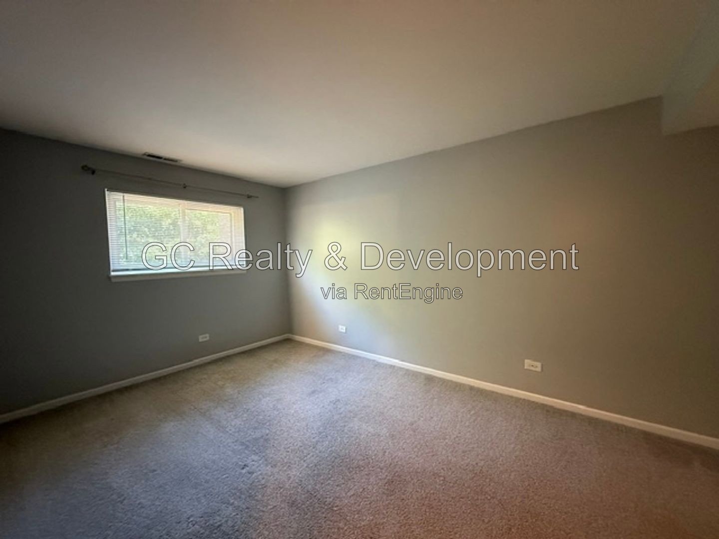 *** 2BR-1BA / HARDWOOD FLOORS / CENTRAL AIR / SS APPLIANCES / IN-UNIT LAUNDRY / PARKING INCL / PET FRIENDLY *** property image