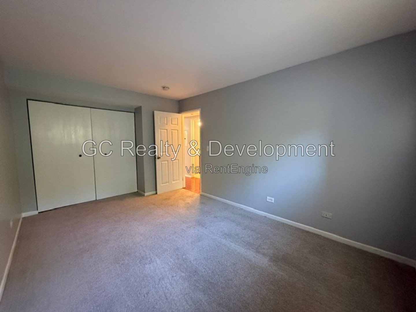 *** 2BR-1BA / HARDWOOD FLOORS / CENTRAL AIR / SS APPLIANCES / IN-UNIT LAUNDRY / PARKING INCL / PET FRIENDLY *** property image