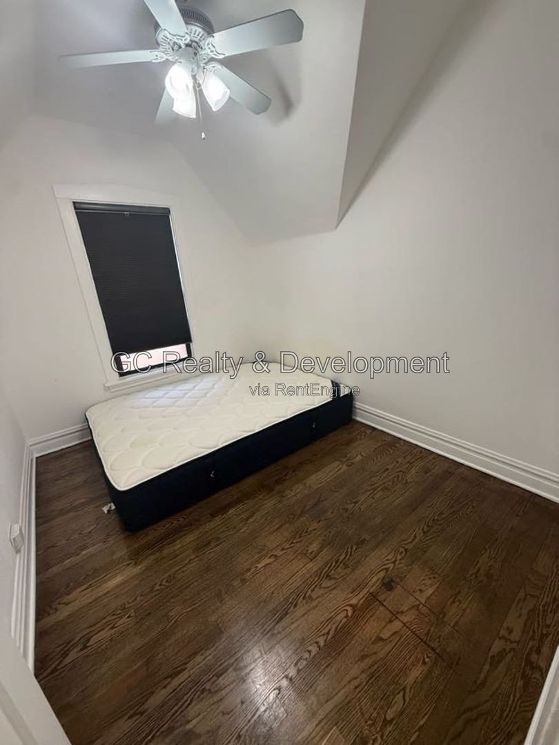 *** 1BR-1BA / WOOD FLOORING / CEILING FANS / WOOD FLOORING / PAY GAS ONLY *** property image