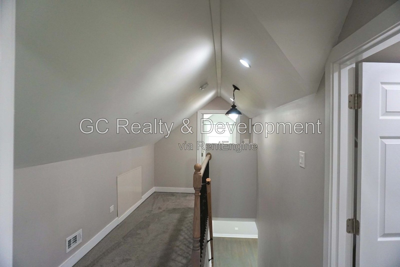 *** AVAILABLE 9-4-26! / 4BR-3BA / HARDWOOD FLOORS / CENTRAL AIR / SS APPLIANCES + QUARTZ COUNTERTOPS / GARAGE / FENCED YARD / LARGE CLOSETS *** property image