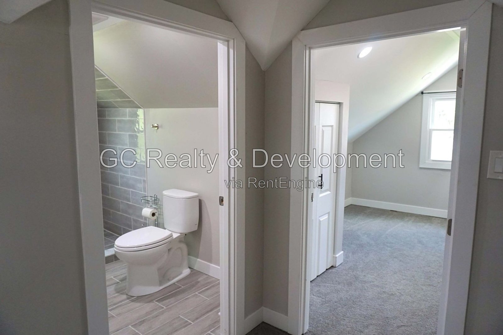 *** AVAILABLE 9-4-26! / 4BR-3BA / HARDWOOD FLOORS / CENTRAL AIR / SS APPLIANCES + QUARTZ COUNTERTOPS / GARAGE / FENCED YARD / LARGE CLOSETS *** property image