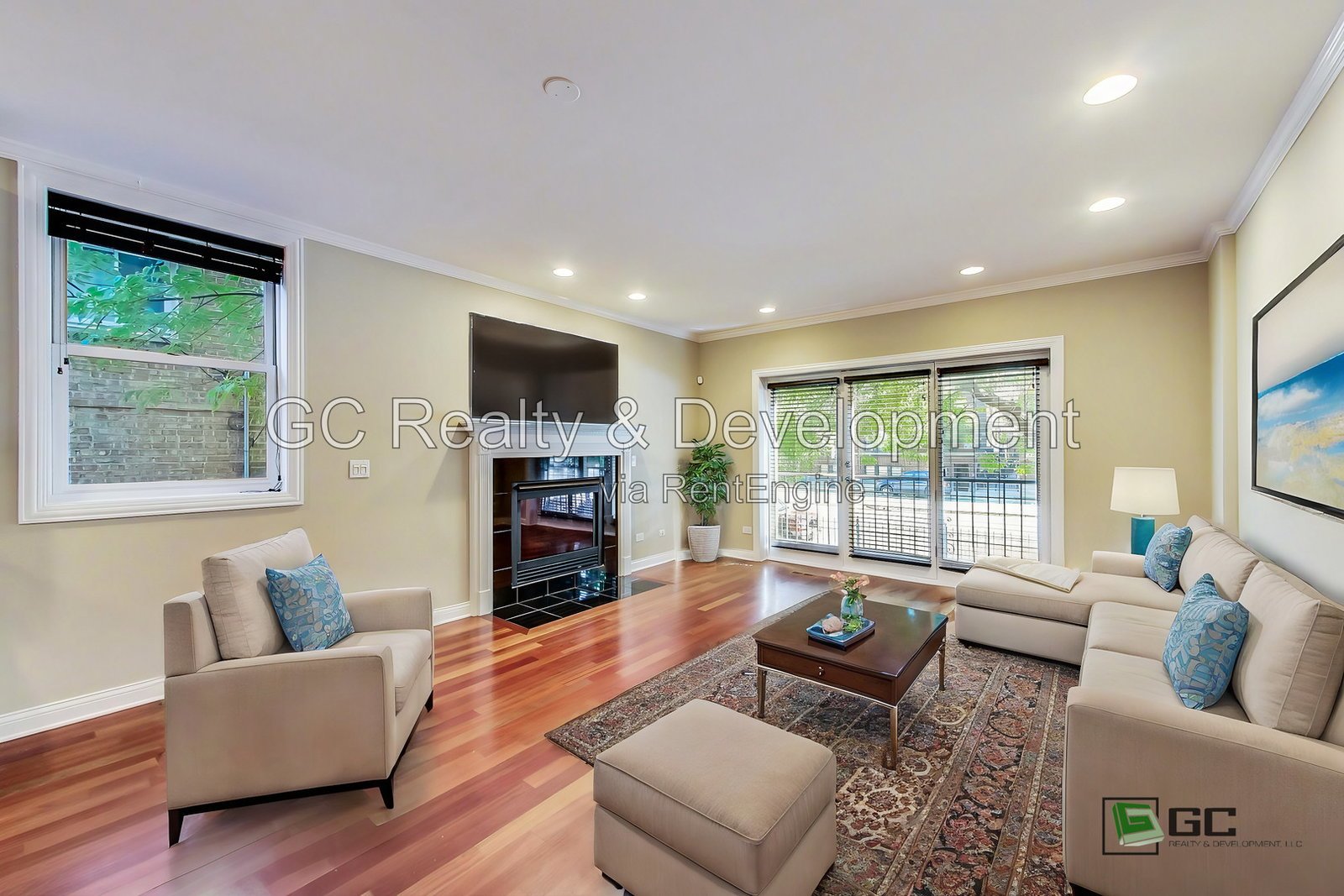 *** 3BR, 3BA / CENTRAL AIR / IN-UNIT LAUNDRY / WALK-IN CLOSETS / SS APPLIANCES / GARAGE / FINISHED BASEMENT / 2400 SF *** property image