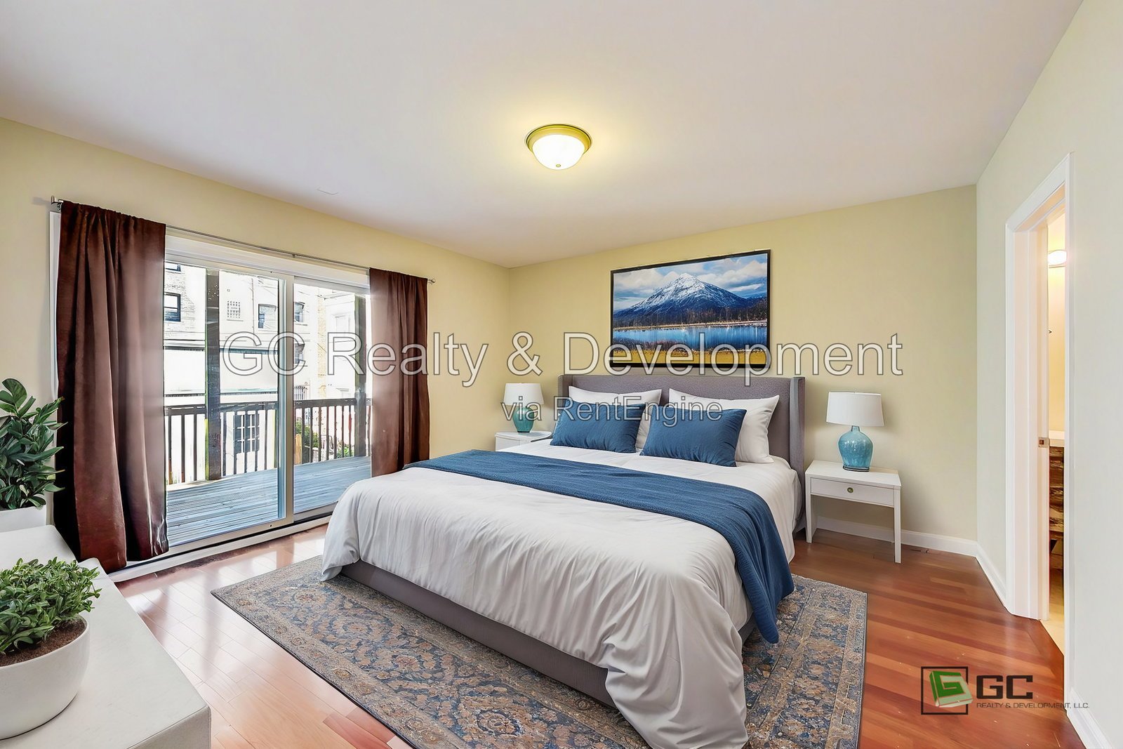 *** 3BR, 3BA / CENTRAL AIR / IN-UNIT LAUNDRY / WALK-IN CLOSETS / SS APPLIANCES / GARAGE / FINISHED BASEMENT / 2400 SF *** property image