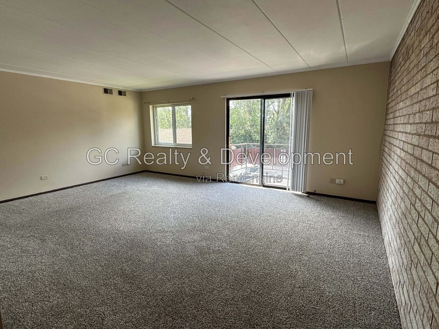 *** 2BR - 1BA / CENTRAL AIR / KITCHEN APPL INCL / ON-SITE LAUNDRY / 2 PARKING SPOTS *** property image