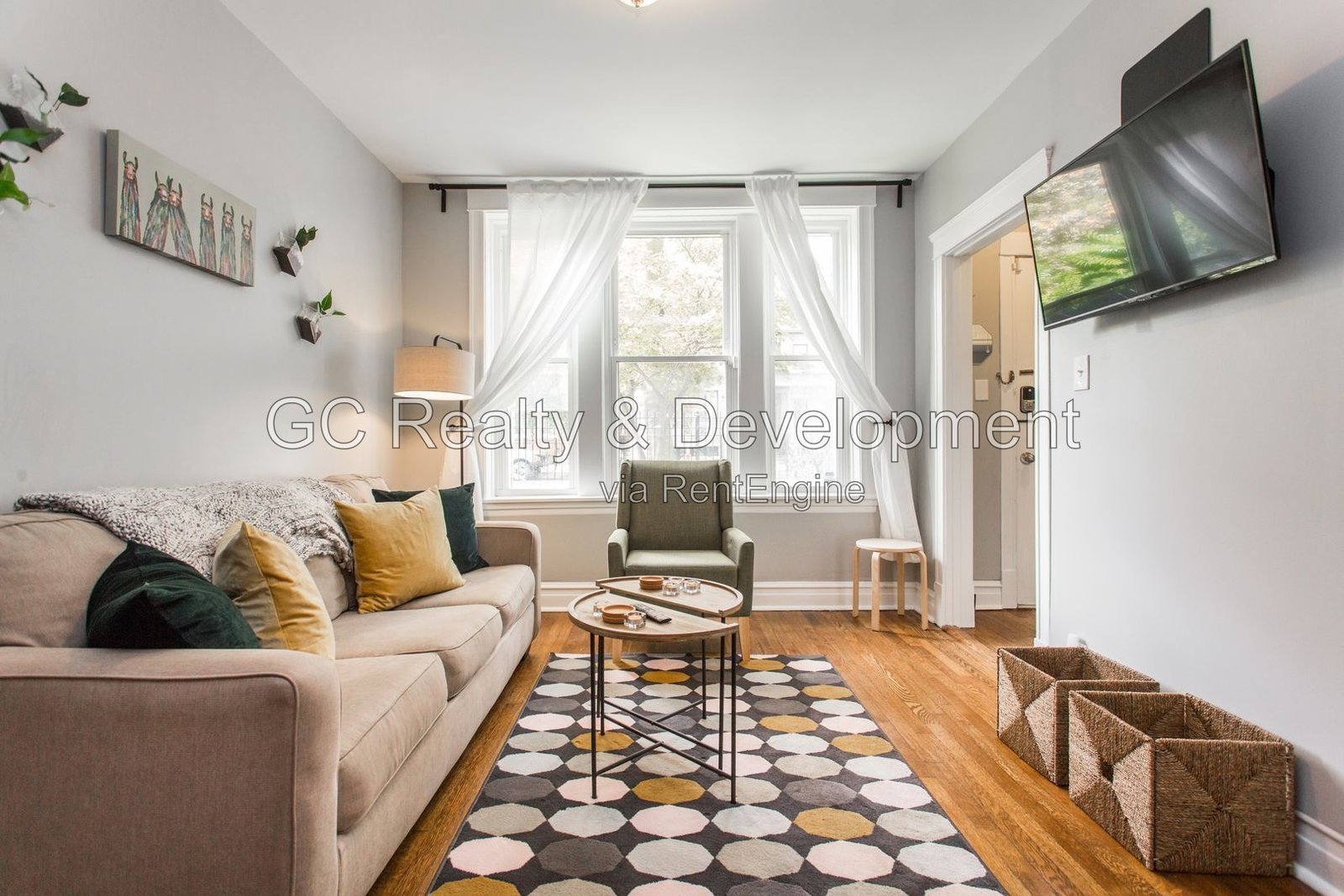 *** COMING SOON 9-15-26! / WICKER PARK / 2 BDRM / W&D IN UNIT / TRASNIT NEARBY / SMALL PETS WELCOME *** property image
