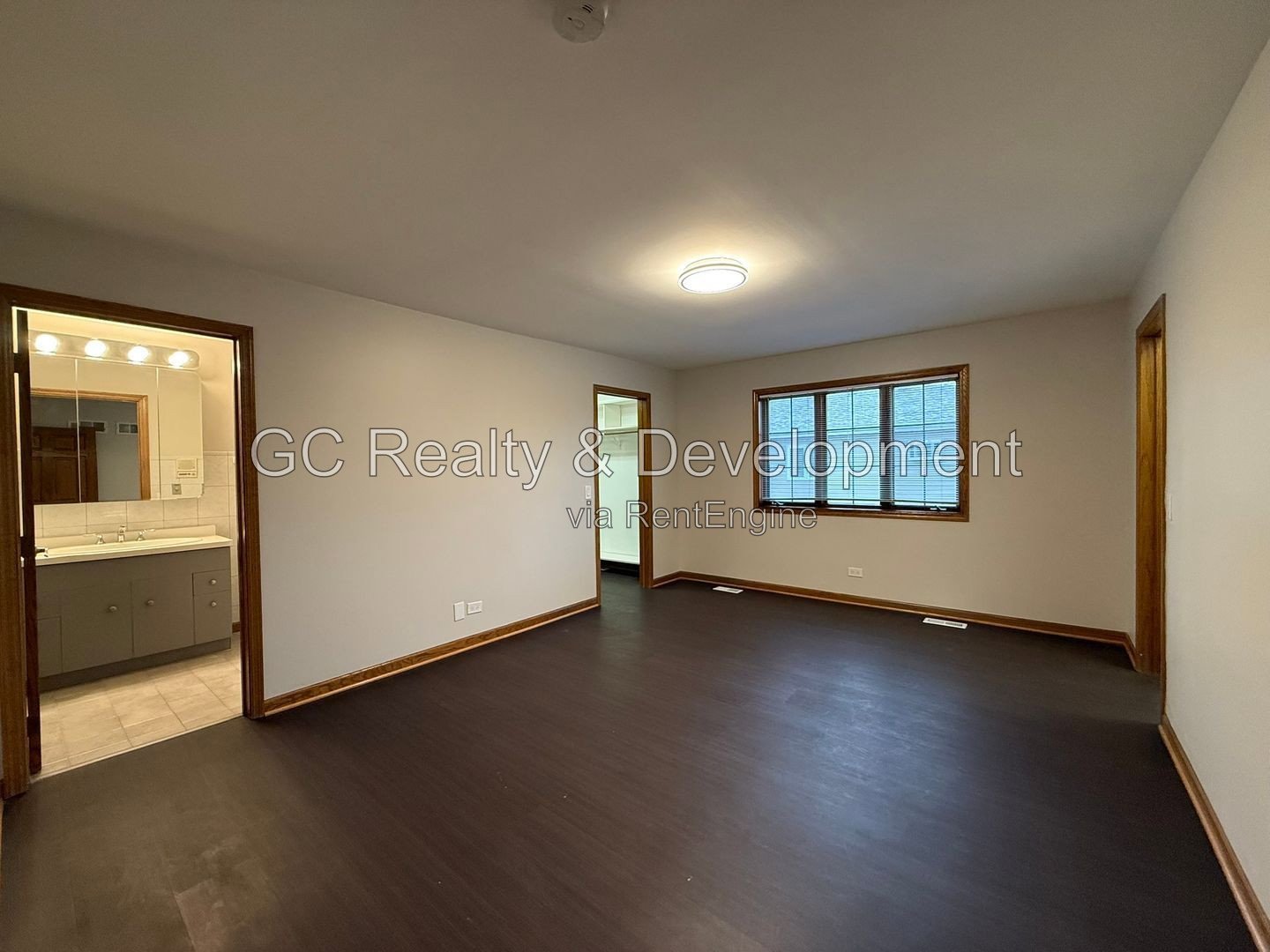 *** BLOOMINGDALE-BROOKDALE ESTATES / 2BR, 2BA / CENTRAL AIR / SS APPLIANCES / PARKING INCL / ON-SITE LAUNDRY*** property image