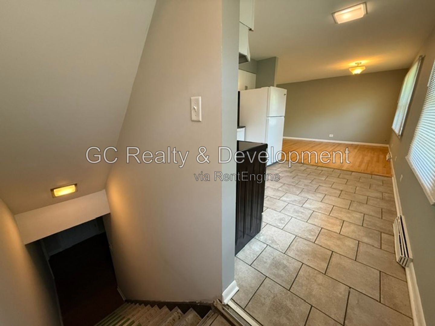 *** CORNER LOT 4BR, 1.5BA / CENTRAL AIR / KITCHEN APPL INCL / IN-UNIT LAUNDRY / GARAGE / PARTIALLY FINISHED BASEMENT *** property image