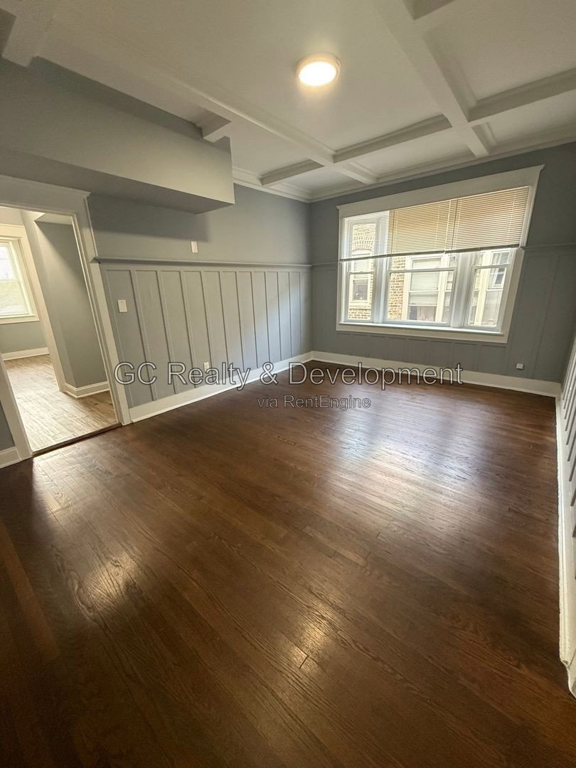 *** 4BR, 2BA / WOOD FLOORING / SS APPLIANCES / ON-SITE LAUNDRY / PET FRIENDLY *** property image