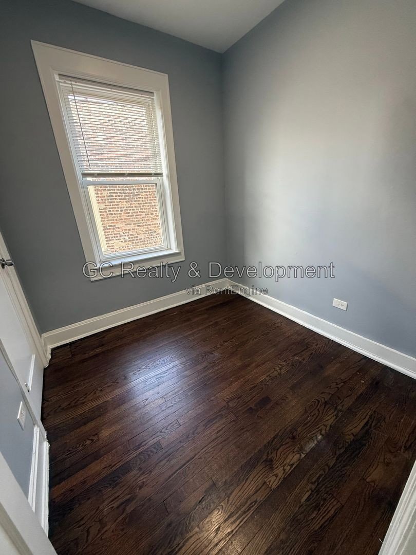 *** 4BR, 2BA / WOOD FLOORING / SS APPLIANCES / ON-SITE LAUNDRY / PET FRIENDLY *** property image