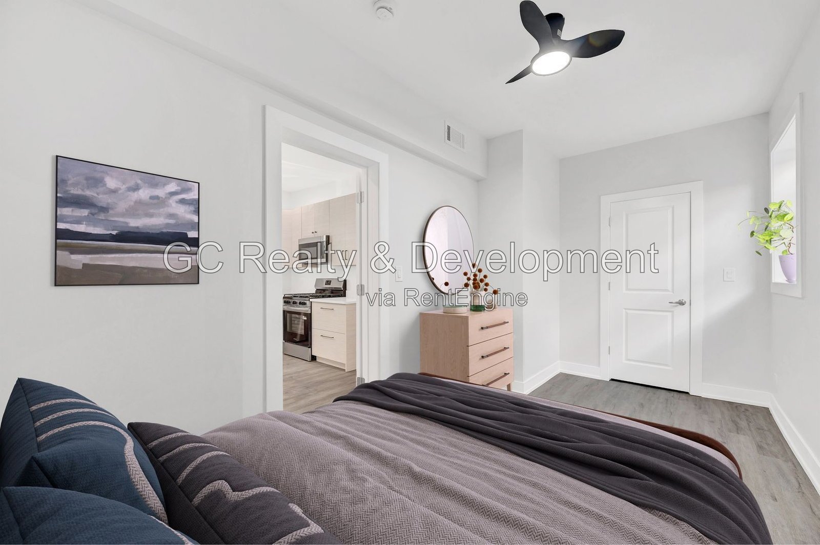 *** 3BR, 1BA / CENTRAL AIR / KITCHEN APPL INCL / IN-UNIT LAUNDRY / STORAGE / ENCLOSED PATIO *** property image