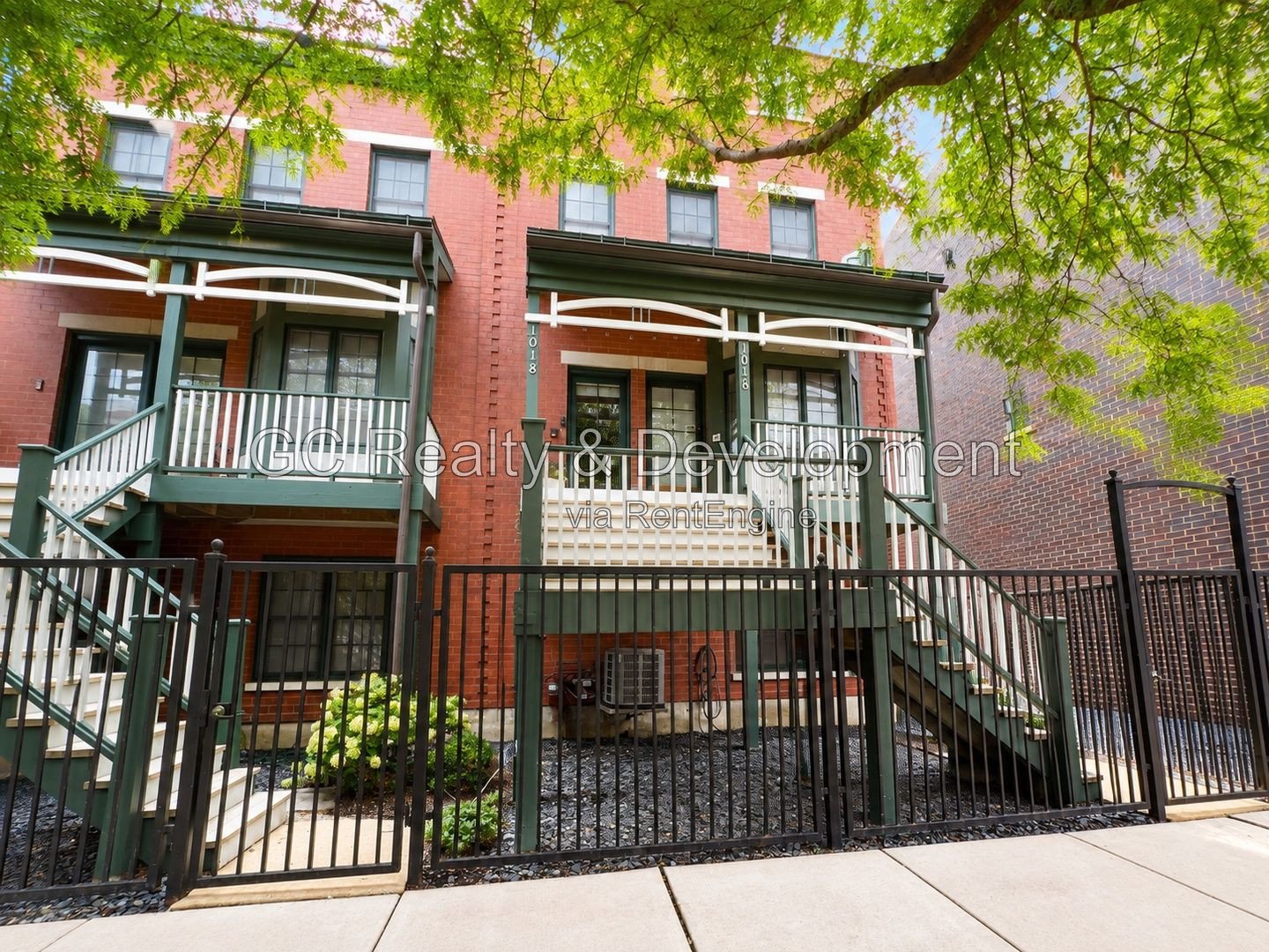 *** 2BR - 2BR / PRIVATE ROOFTOP / CENTRAL AIR / SS APPLIANCES / IN-UNIT LAUNDRY / GARAGE *** property image