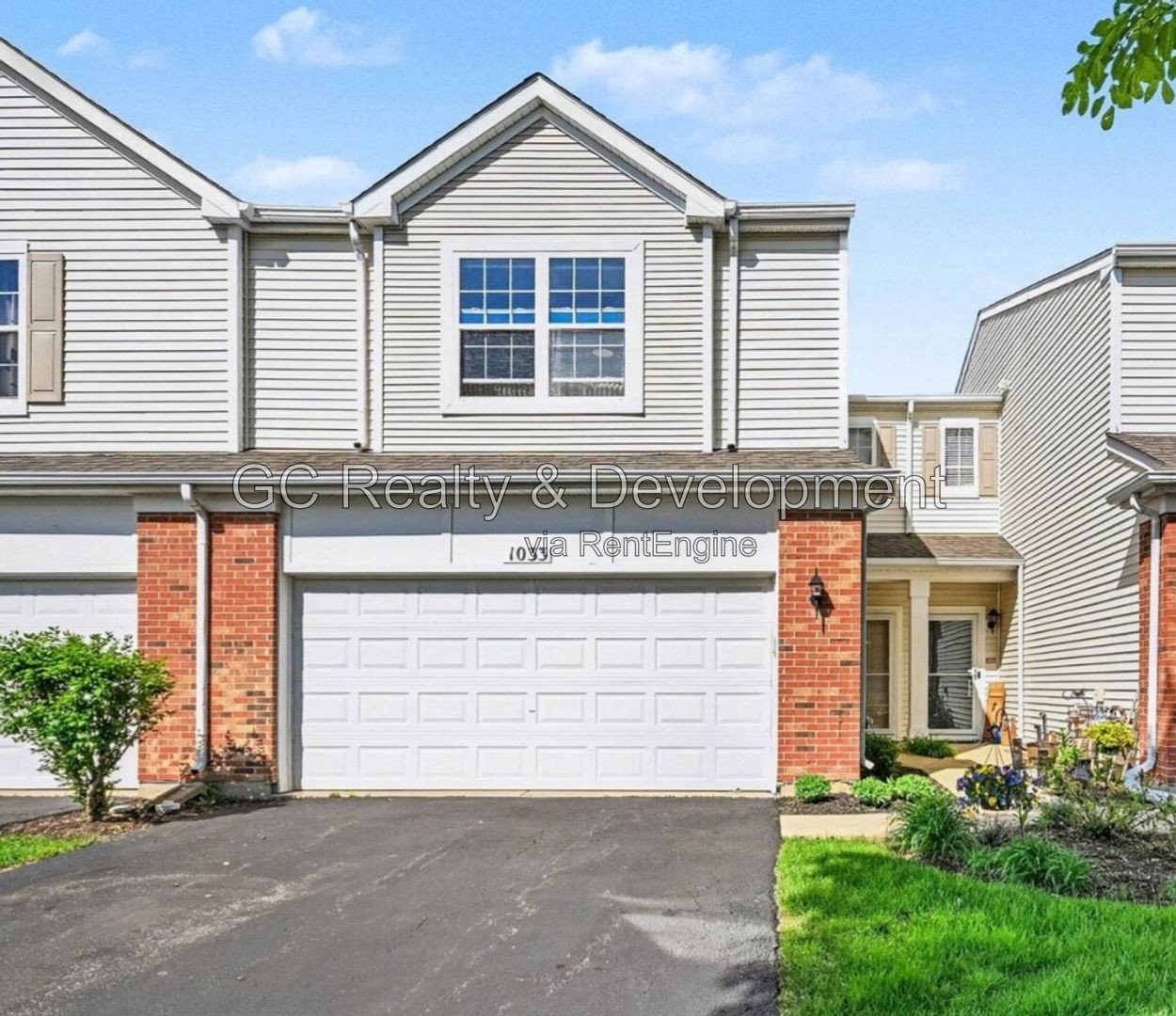 *** 3BR, 1.5BA / CENTRAL AIR / IN-UNIT LAUNDRY / SS APPLIANCES / GARAGE / PET FRIENDLY *** property image