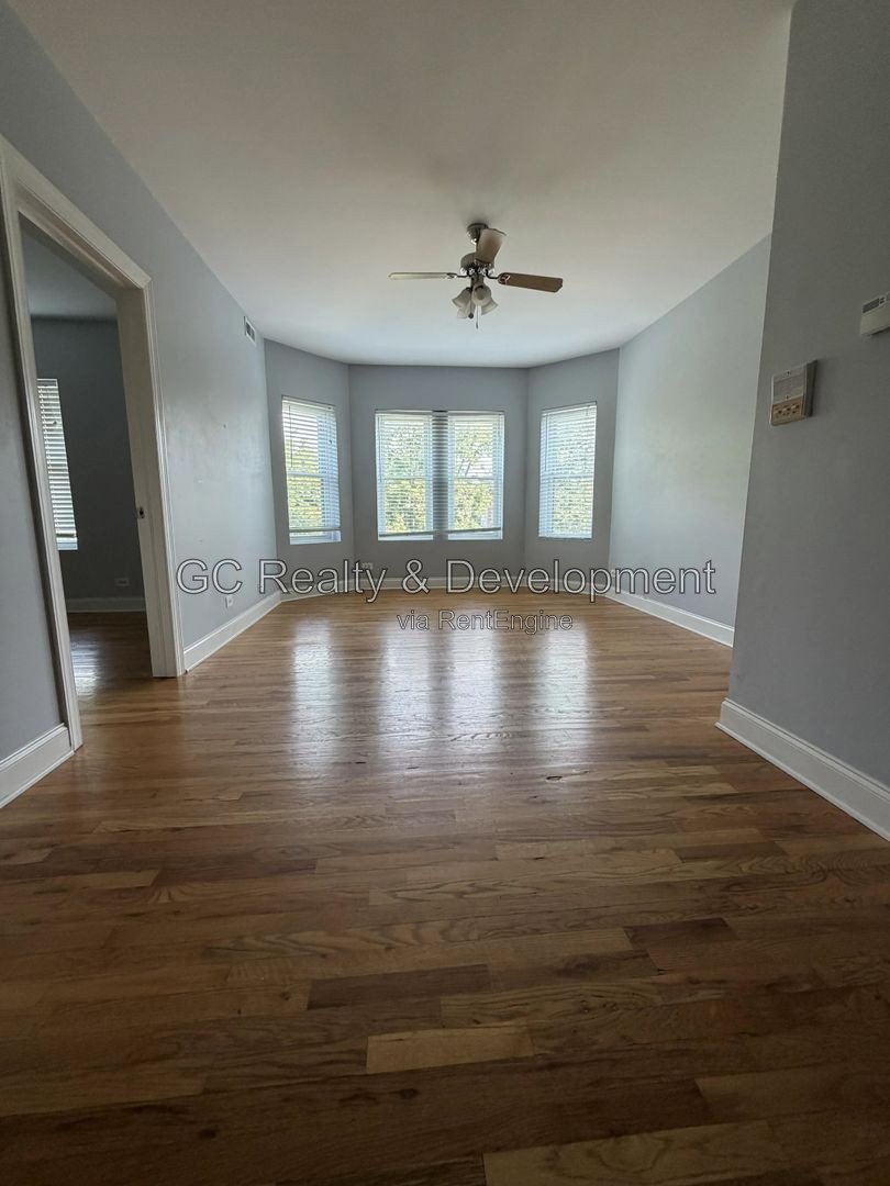 *** 2BR - 2BA / CENTRAL AIR / HARDWOOD FLOORS / KITCHEN APPL INCL / IN-UNIT LAUNDRY / PET FRIENDLY / EASY COMMUTE *** property image