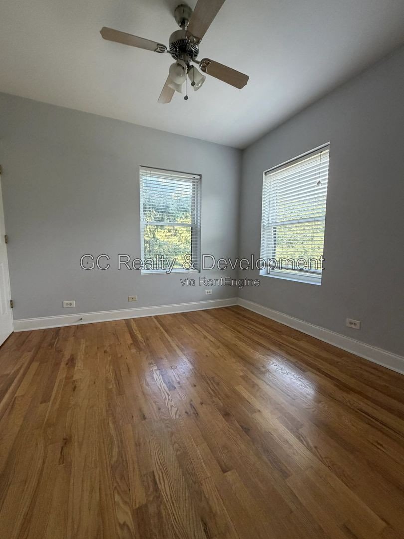 *** 2BR - 2BA / CENTRAL AIR / HARDWOOD FLOORS / KITCHEN APPL INCL / IN-UNIT LAUNDRY / PET FRIENDLY / EASY COMMUTE *** property image