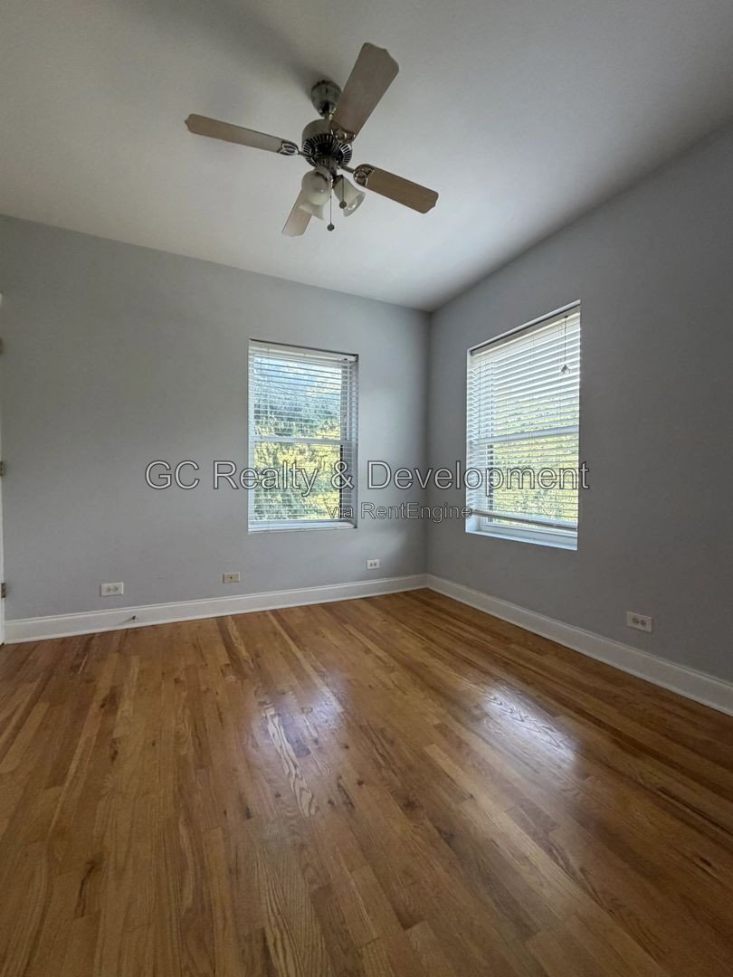 *** 2BR - 2BA / CENTRAL AIR / HARDWOOD FLOORS / KITCHEN APPL INCL / IN-UNIT LAUNDRY / PET FRIENDLY / EASY COMMUTE *** property image