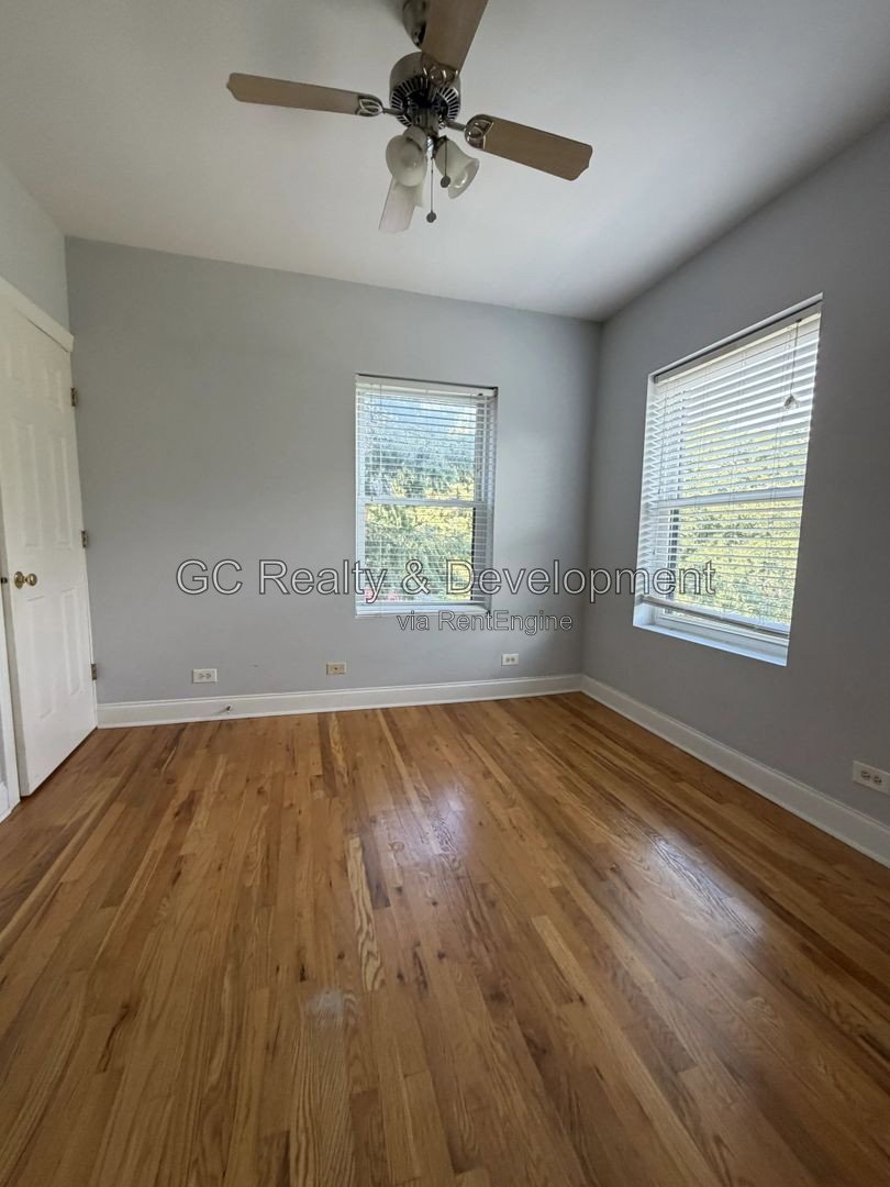 *** 2BR - 2BA / CENTRAL AIR / HARDWOOD FLOORS / KITCHEN APPL INCL / IN-UNIT LAUNDRY / PET FRIENDLY / EASY COMMUTE *** property image