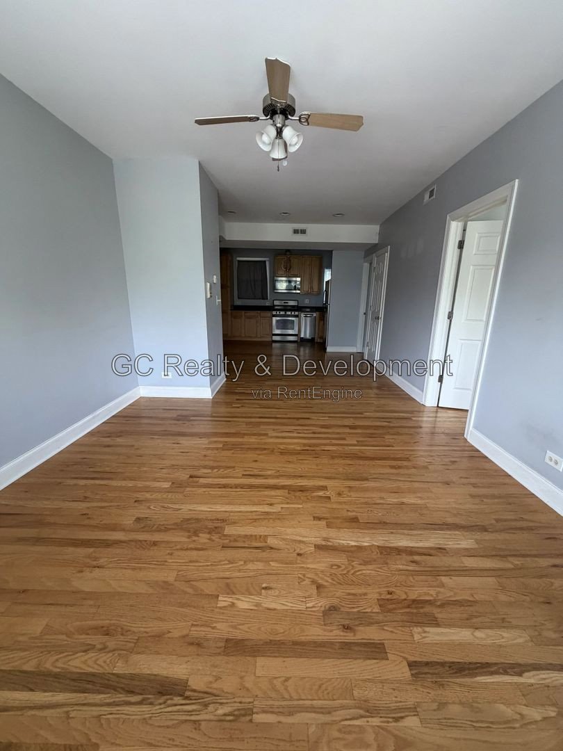 *** 2BR - 2BA / CENTRAL AIR / HARDWOOD FLOORS / KITCHEN APPL INCL / IN-UNIT LAUNDRY / PET FRIENDLY / EASY COMMUTE *** property image