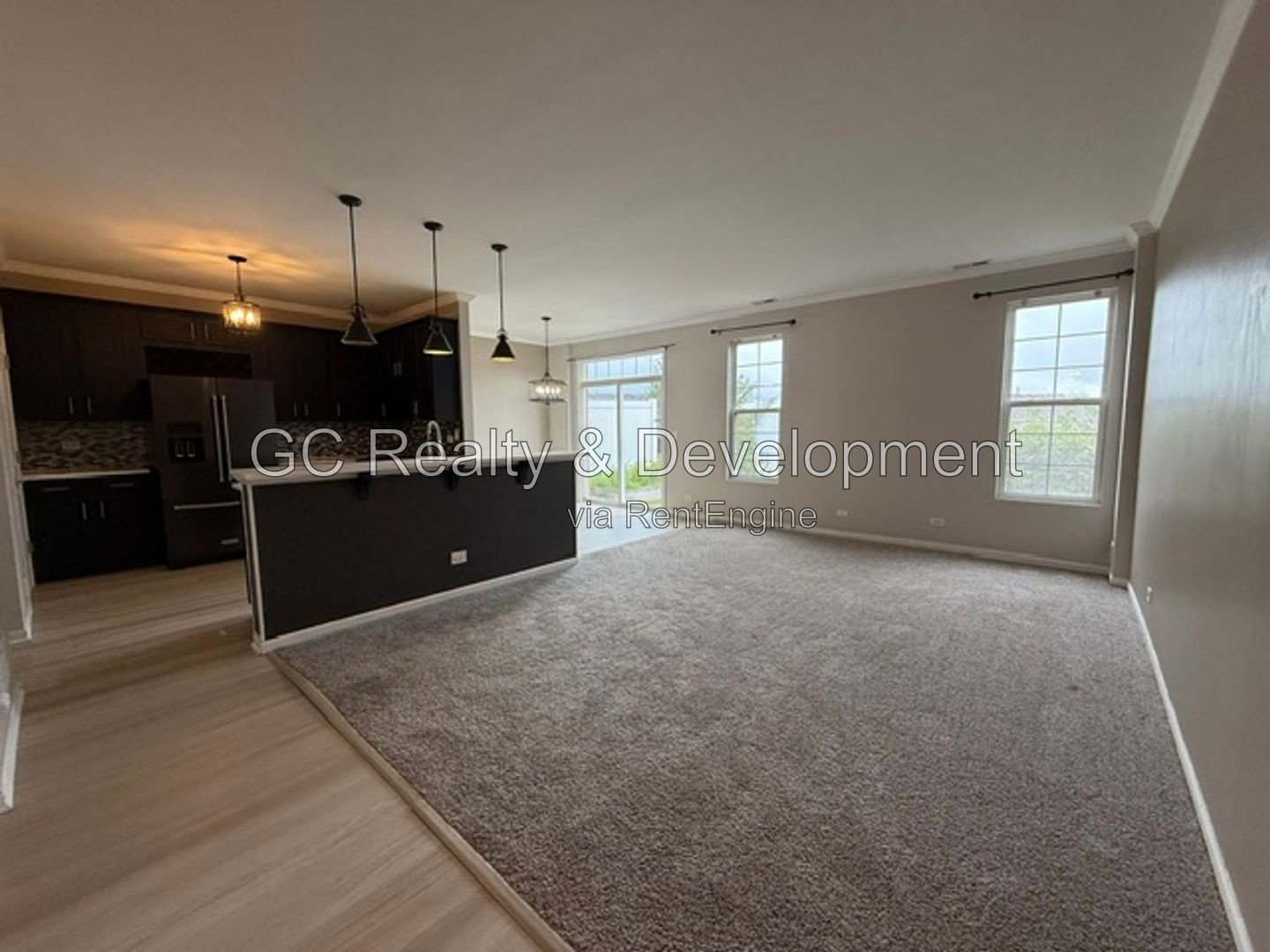 *** 3BR, 1.5BA / CENTRAL AIR / IN-UNIT LAUNDRY / SS APPLIANCES / GARAGE / PET FRIENDLY *** property image